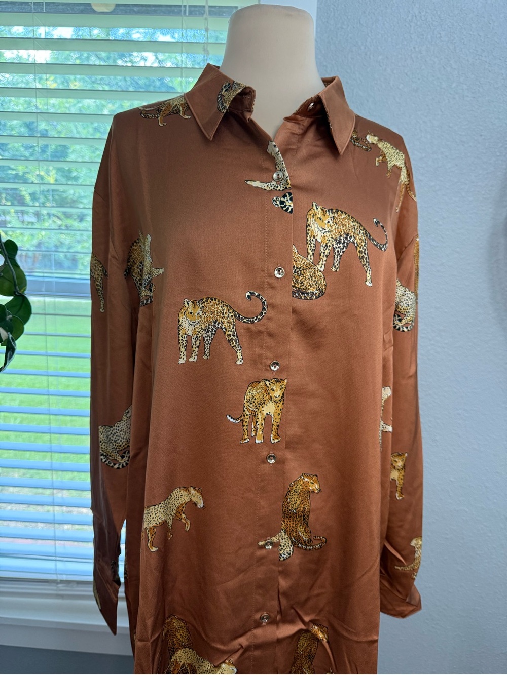 NWT Umgee Leopard Print Tunic Dress Roll Tab Sleeves - Picture 4 of 9